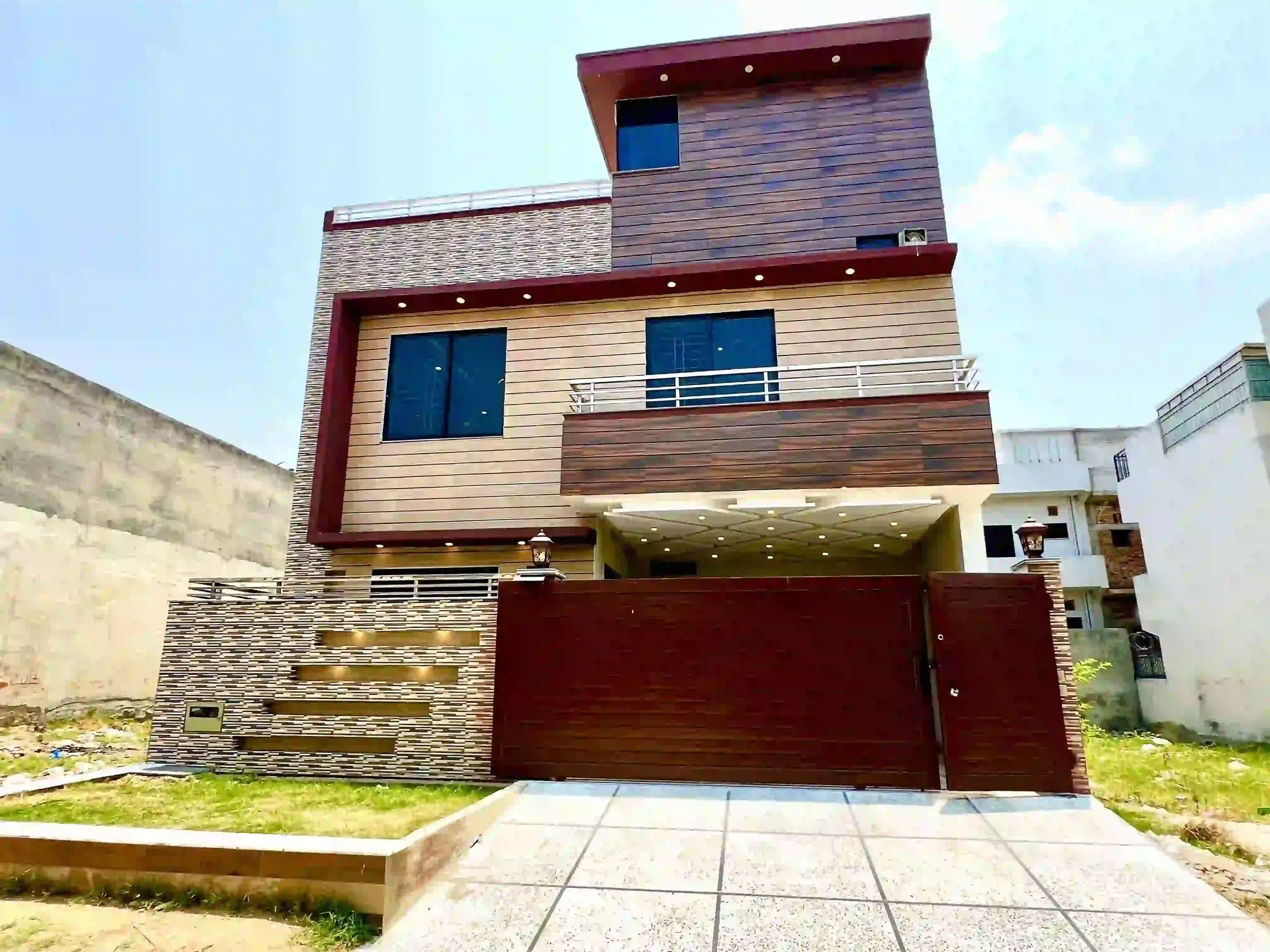 8 marla house for sale f17
